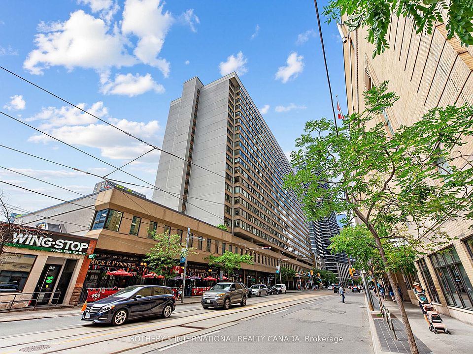 1st image of 45 Carlton St #403
