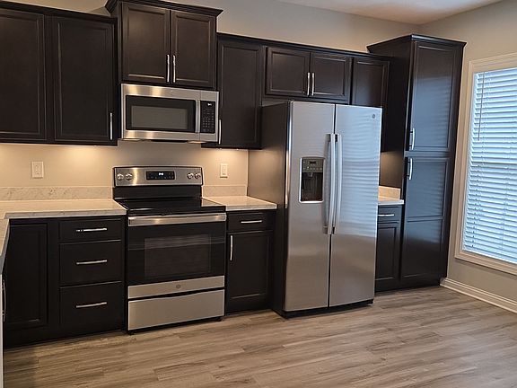 3rd image of 4138 Little Bluestem Dr