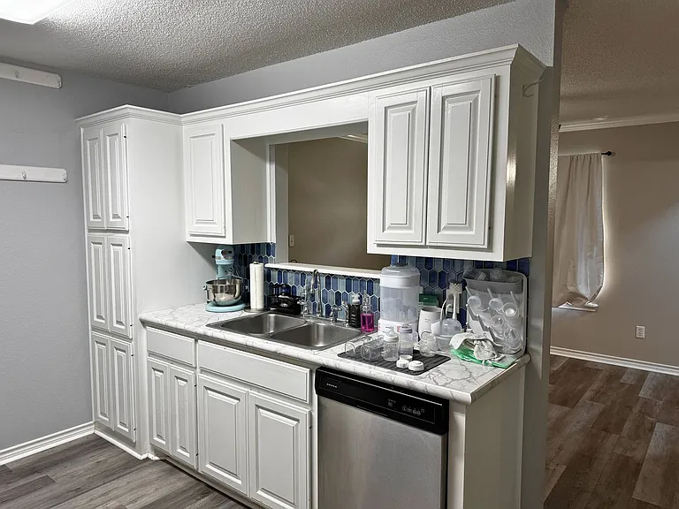 5216 Brookwood Dr — Photo 6