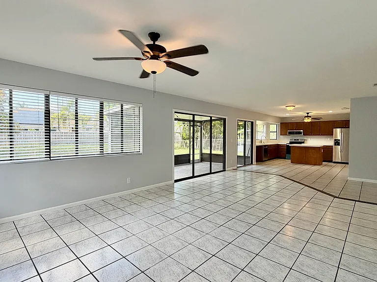 6048 Garrett St — Photo 25