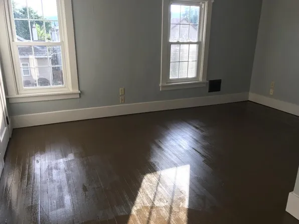 632 Olive Ln, Ambridge, PA 15003