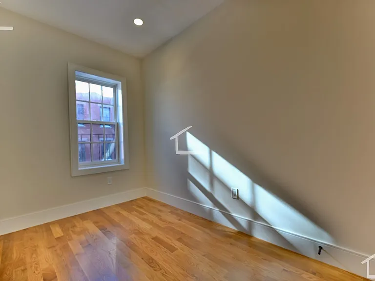 18 Winchester St #6L — Photo 6