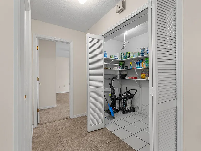 1005 Crazyhorse Ave NW — Photo 26