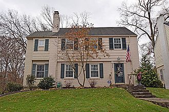 Excellent curb appeal!