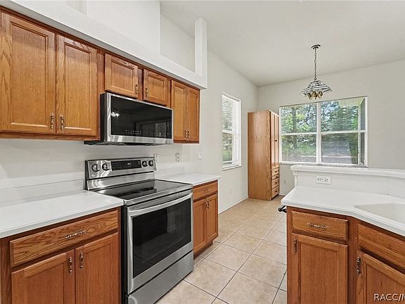 4th image of 48 Cactus St