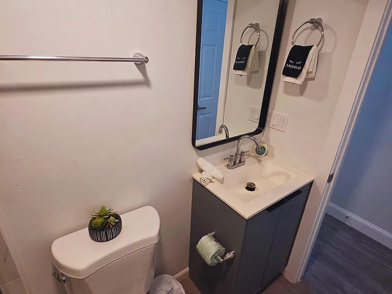 Includes a cabinet and a cozy mirror for your comfort.