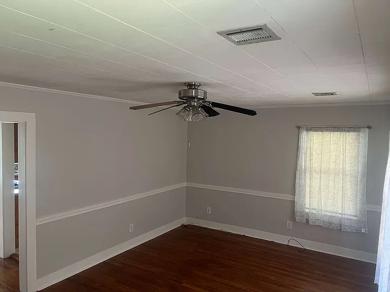 313 Saint Thomas St — Photo 10