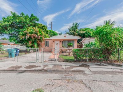 3600 NW 97th St, Miami, FL, 33147