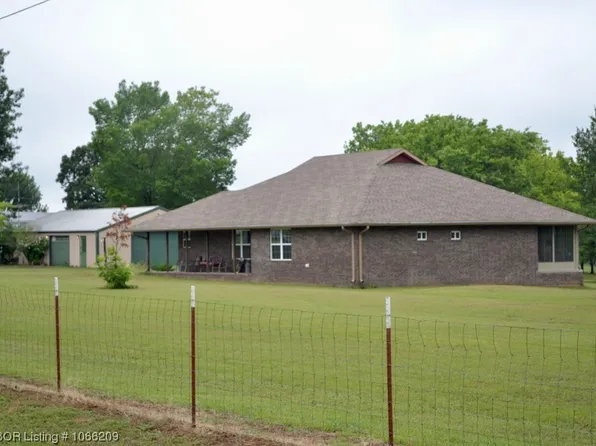 4209 Bowers Loop, Hackett, AR 72937