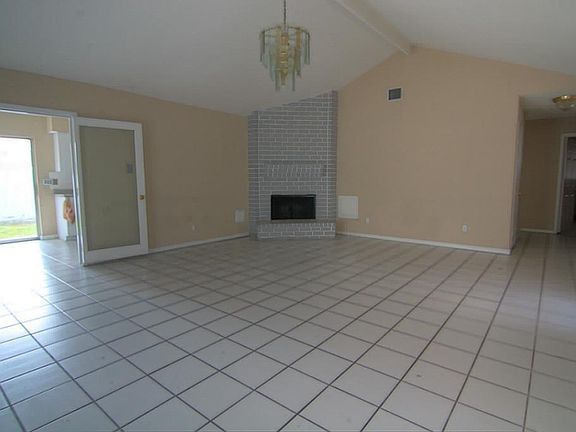2nd image of 12722 Le Chateau Dr