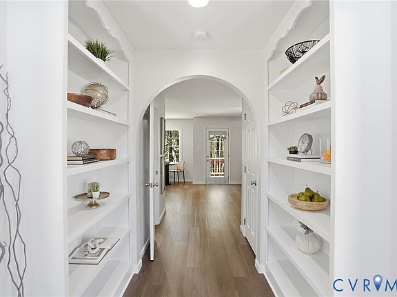 5th image of 12536 Saint Thomas Ct