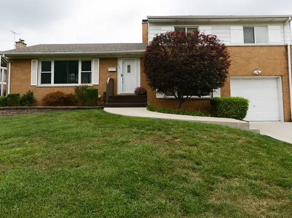 1560 Lee Ave, Melrose Park, IL 60160