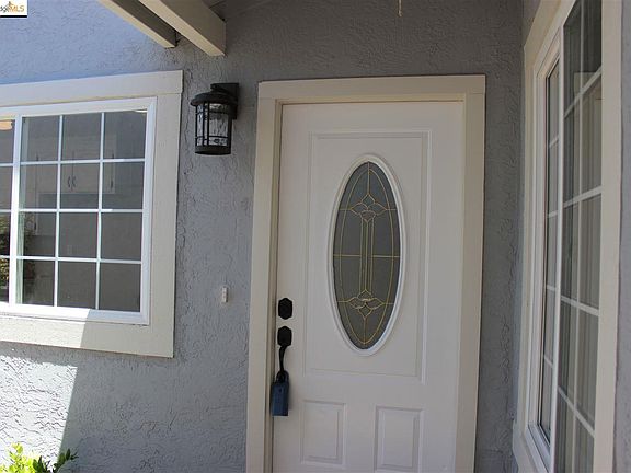 5th image of 2325 Cypress St