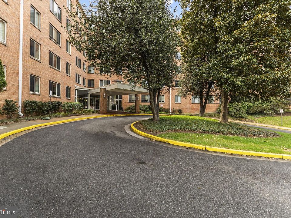 1st image of 3000 Spout Run Pkwy APT D512