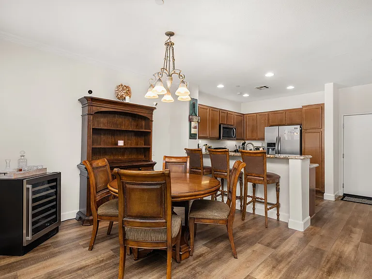 13190 Murano Ave — Photo 4