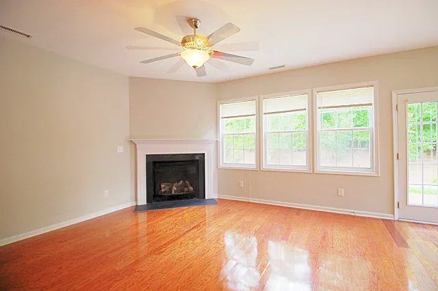 1911 Cedar Grove Dr — Photo 4
