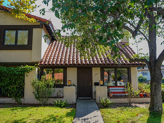 2nd image of 757 Calle De Los Amigos