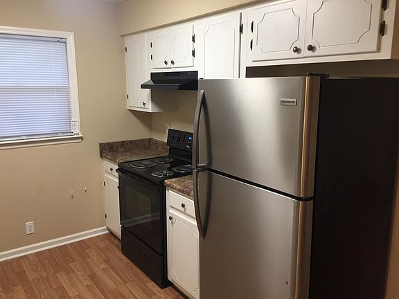 4th image of 102 Diane Dr