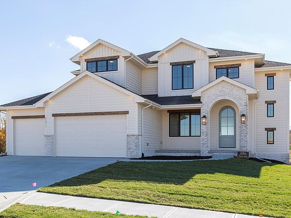 2nd image of 21911 Parkview Dr
