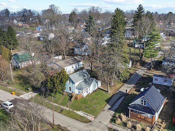4th image of 12 Prospect St