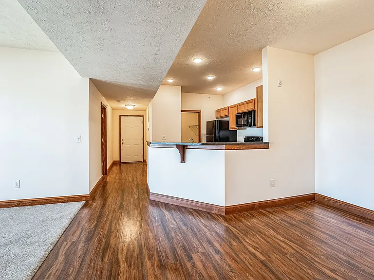 Highland Park Apartment Homes — Photo 33