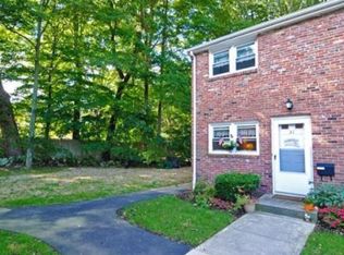 31 Regency Dr, Holliston, MA 01746