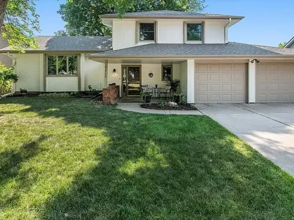 2112 S 138th St, Omaha, NE 68144