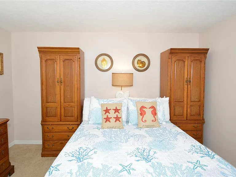213 Seahorse Dr SE #B — Photo 26