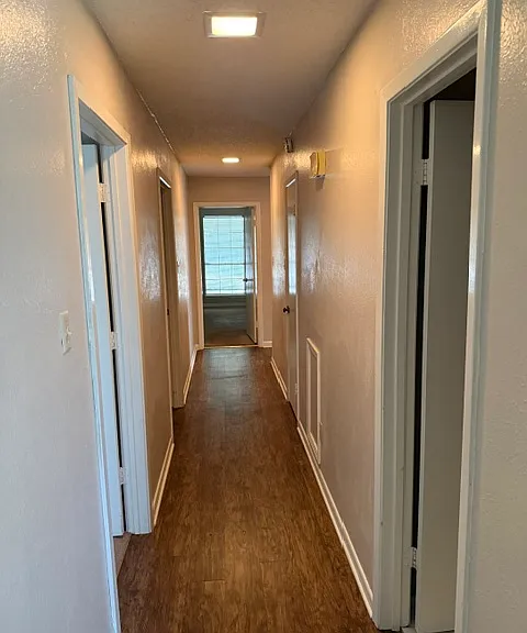1445 W Fairmont St — Photo 6