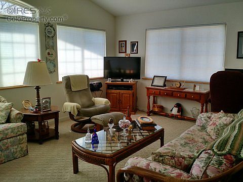 5th image of 444 E Kellogg St