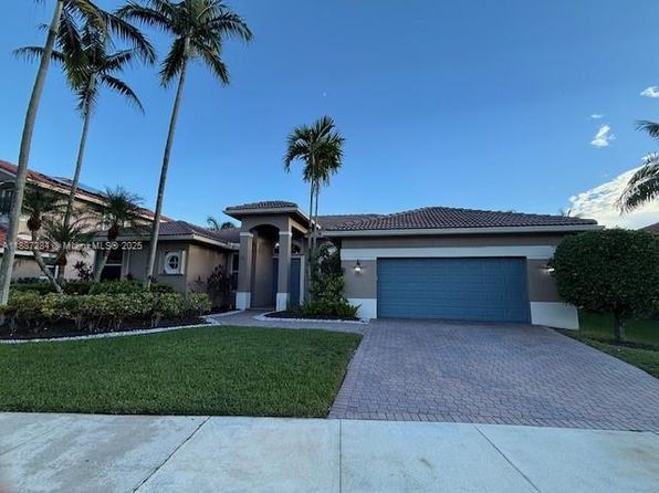 1825 Victoria Pointe Cir
