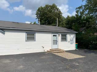 222 W Park Rd, Round Lake, IL 60073