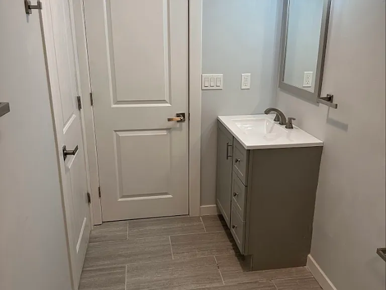 7028 Ridge Ave — Photo 2