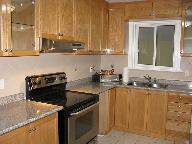 3 bed, 1200 sqft, $2,575 — Photo 3