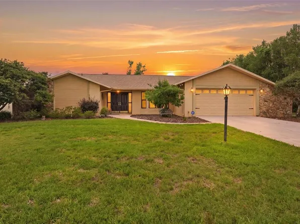 5227 Suwannee Rd, Weeki Wachee, FL 34607