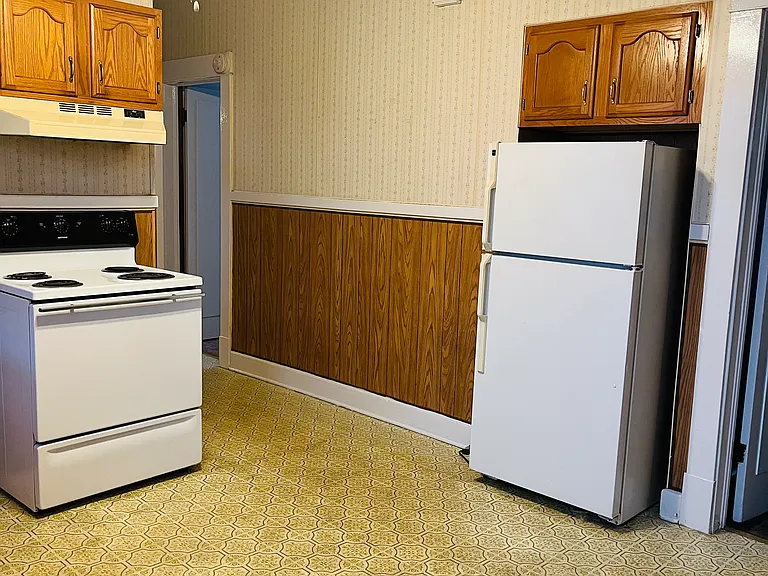 25 Kent St #2 — Photo 5