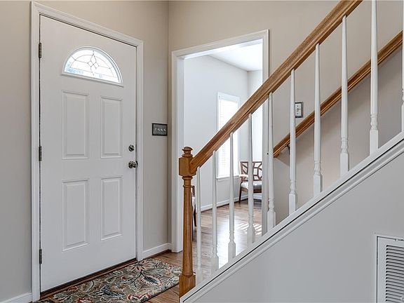 4th image of 6486 Harbor Dr