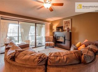 7410 W 102nd Ct, Overland Park, KS 66212