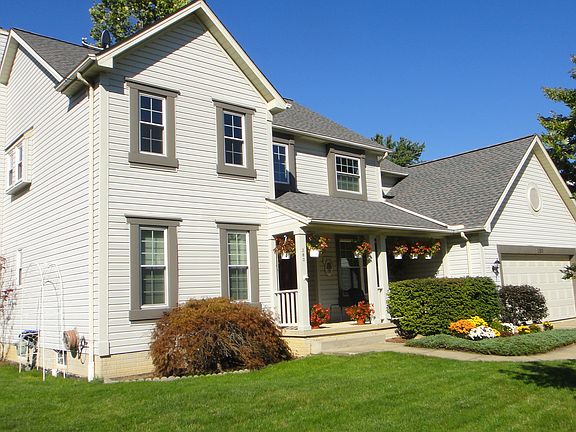 2nd image of 280 Blossom Dr