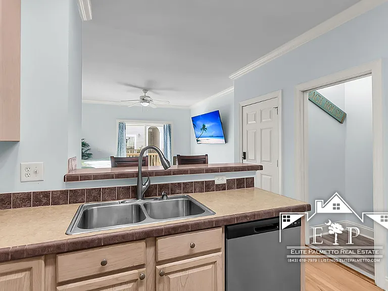 1815 Dogwood Rd #802 — Photo 12