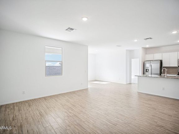 5th image of 46891 W COE Street