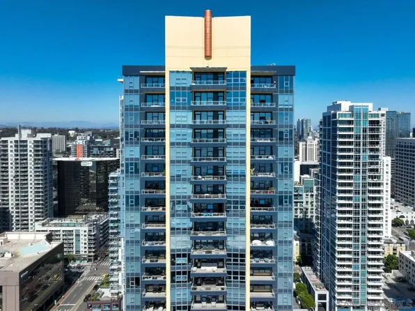 1325 Pacific Hwy #2401, San Diego, CA 92101