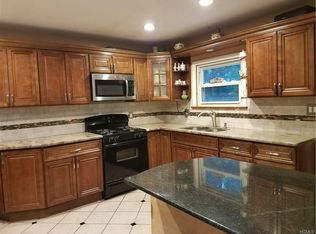 9 Ann St, Spring Valley, NY 10977