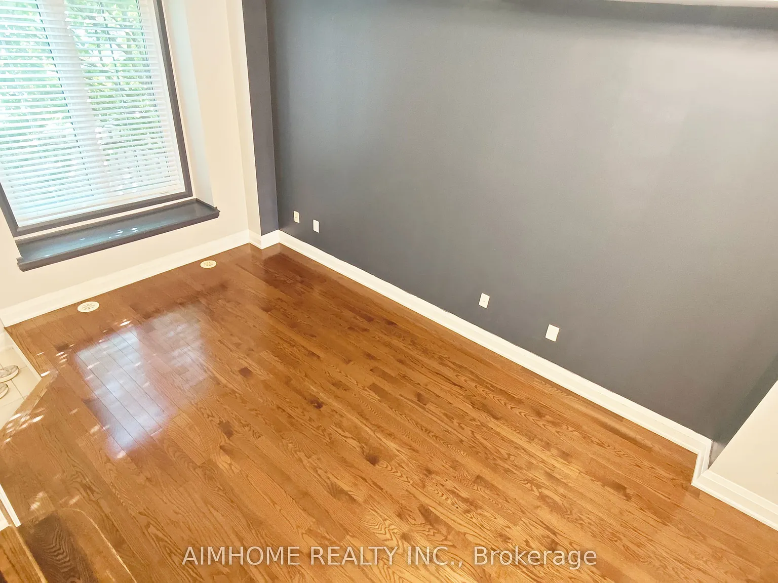 5 bed, $4,200 — Photo 3