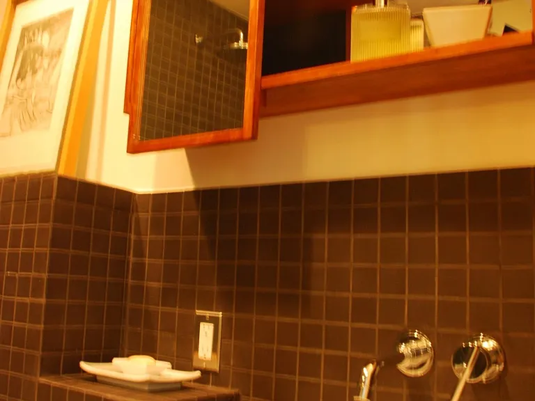 Modern bath