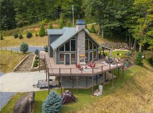 1090 Grandeur Hts, Clyde, NC 28721