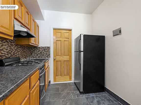 4th image of 613 W 138th St APT 3
