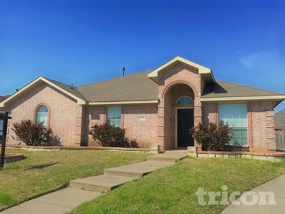 1205 Rio Vista Dr