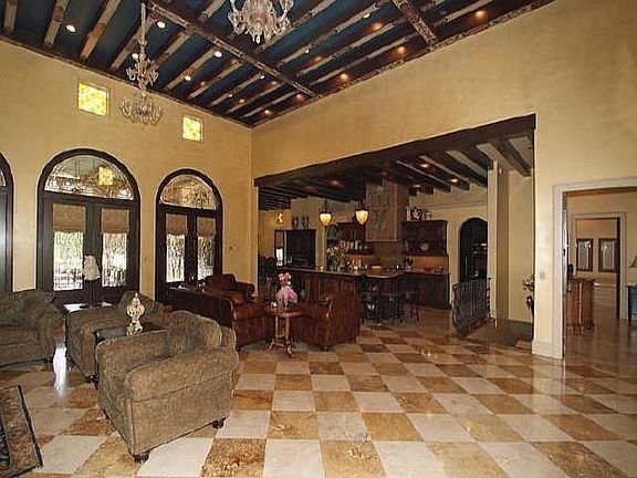 Living room features Venetian Chandeliers