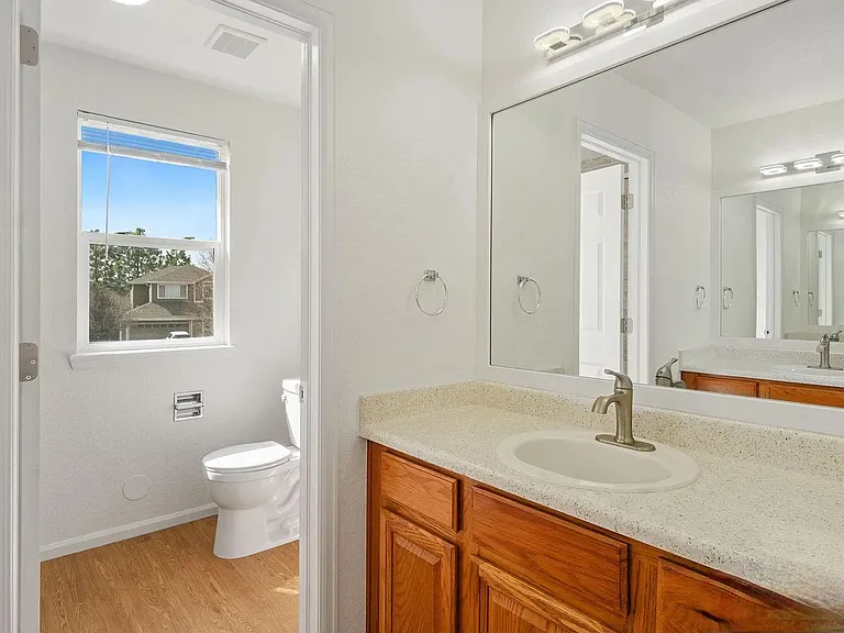 2261 E 128th Ave — Photo 21